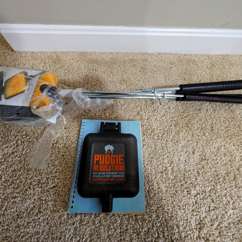 Pudgie Cast Iron Camp Cooker / Pie Makers & Cookbook